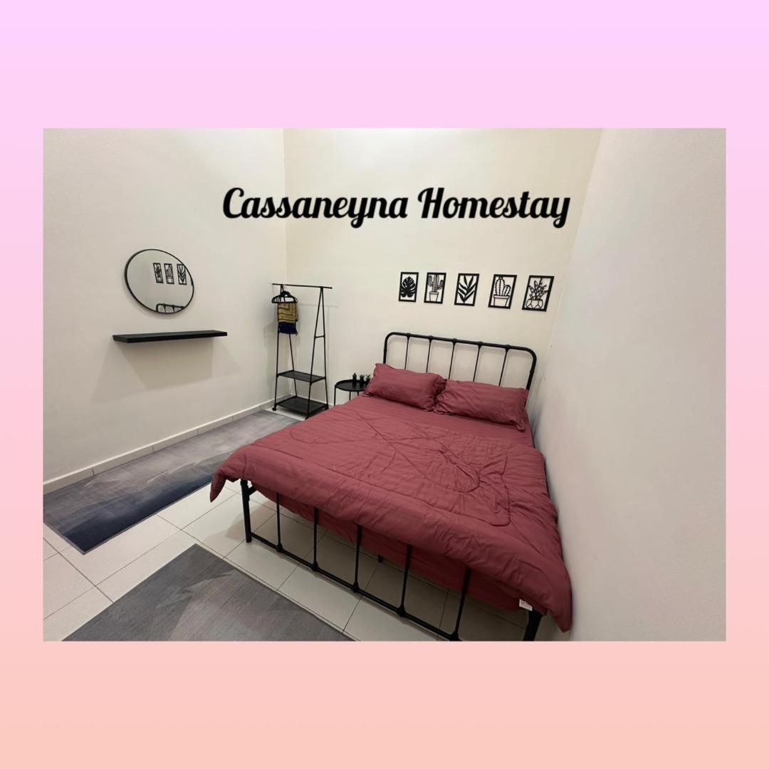 Cassaneyna Homestay Kuantan Esterno foto