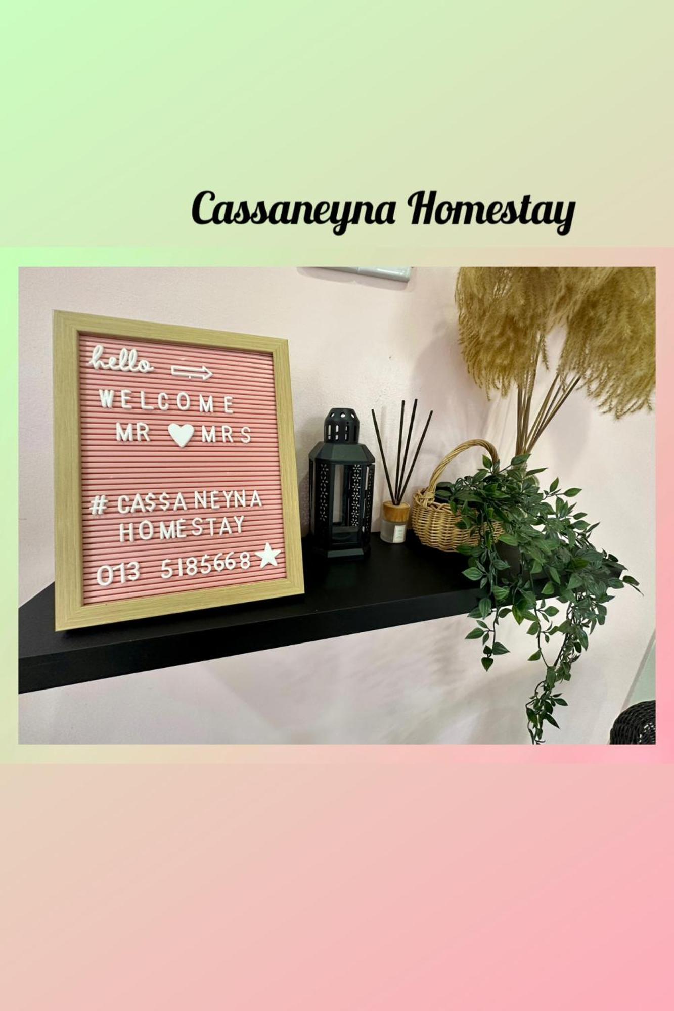 Cassaneyna Homestay Kuantan Esterno foto